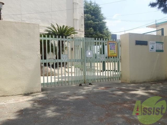 中学校　神戸市立御影中学校（中学校）まで1099m