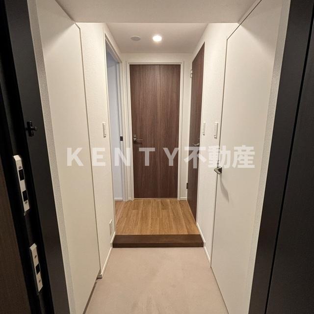 玄関　落ち着いた玄関です