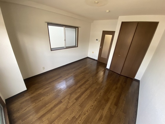 居室・リビング　※別部屋の写真です