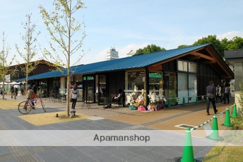 コンビニ　ファミリーマート天王寺公園茶臼山店（コンビニ）まで290m
