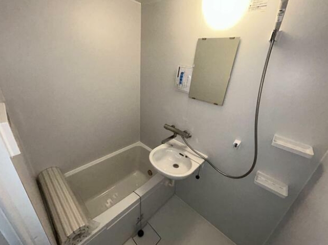 バス・シャワールーム　追焚機能付きバス☆