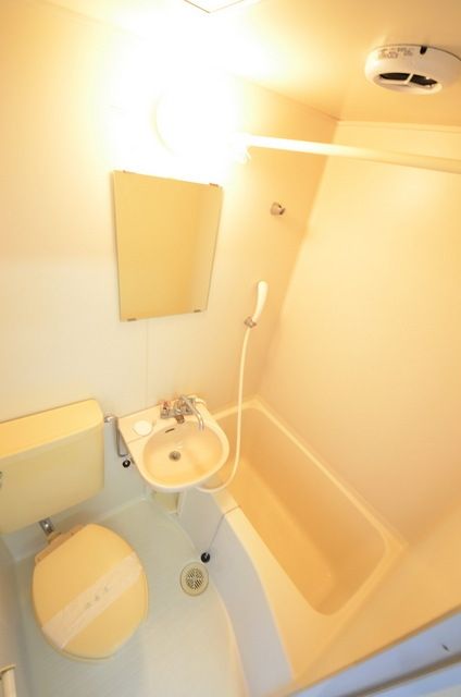 バス・シャワールーム　♪サッパリ爽快バスタイム！♪