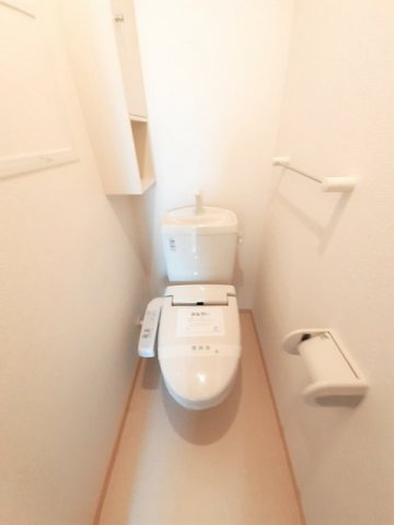 トイレ　コンパクトで使いやすいトイレです