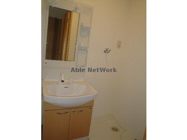 洗面設備　洗髪洗面台と洗濯パン