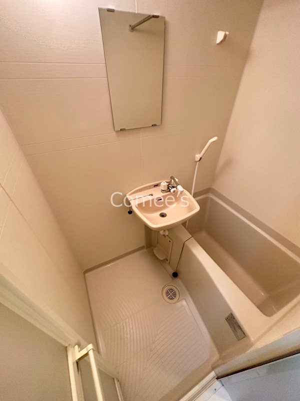 バス・シャワールーム　バスルーム