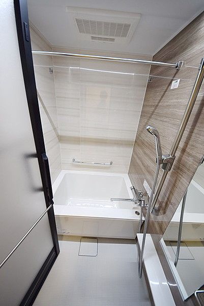 バス・シャワールーム　写真は同タイプ住居です