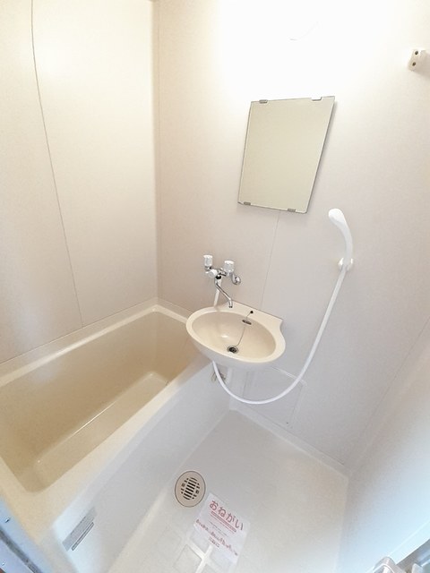 バス・シャワールーム　バス