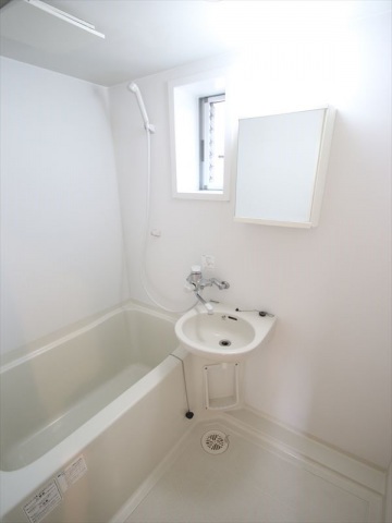 バス・シャワールーム　都市ガス対応♪