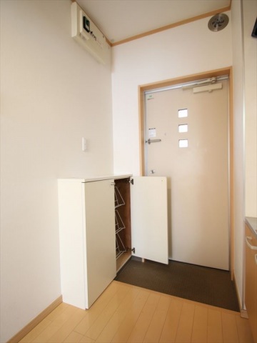 玄関　シューズボックスありますよ♪