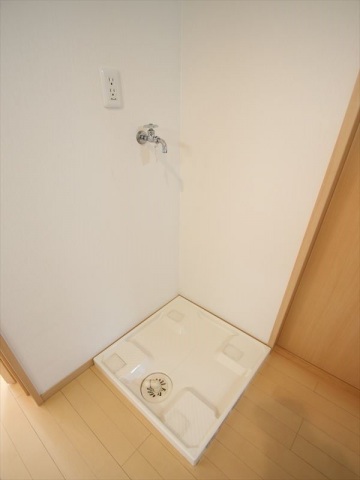 洗面設備　室内洗濯置場完備です♪