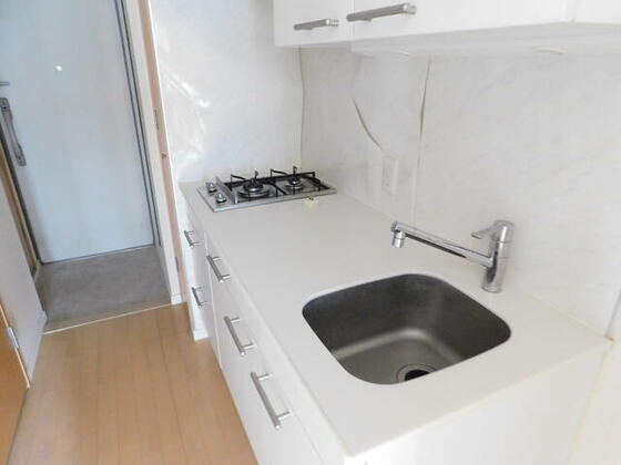 キッチン　※同間取り別室参考写真