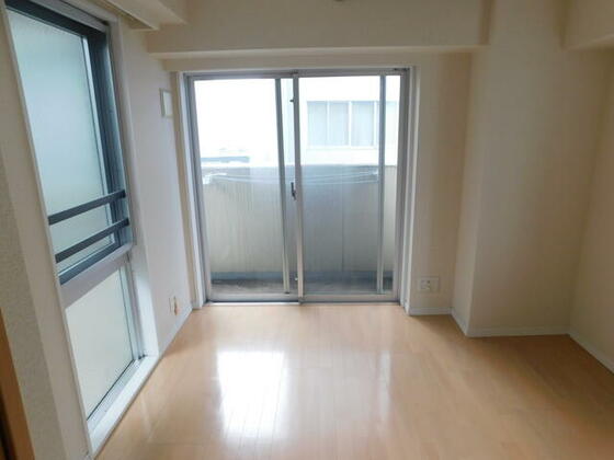 居室・リビング　※同間取り別室参考写真