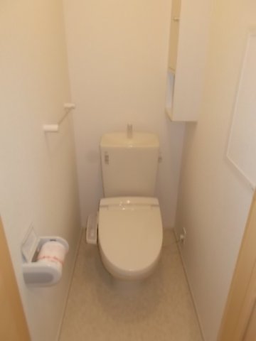トイレ　落ち着いたトイレです