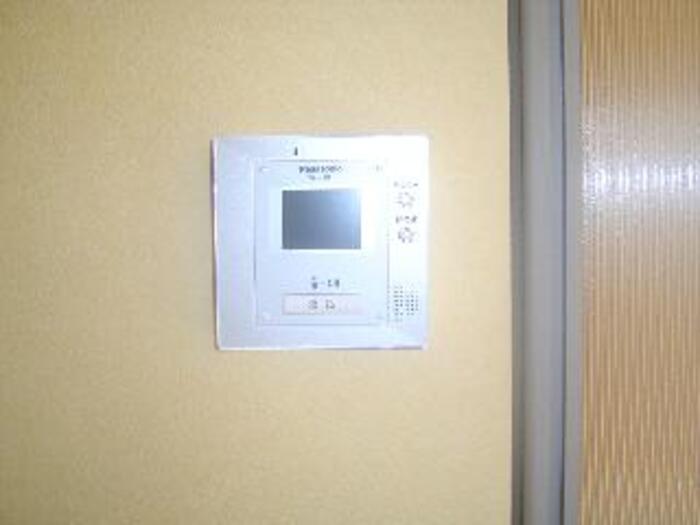 セキュリティ　モニターインターホンです