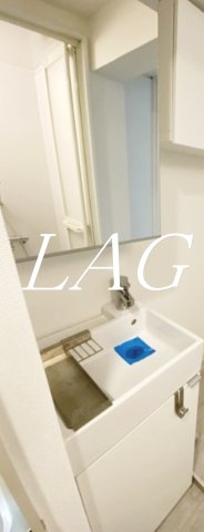 洗面設備　独立洗面台です。