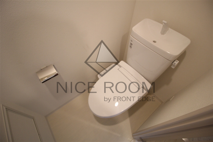 トイレ　ファーストフィオーレ本町イースト　トイレ