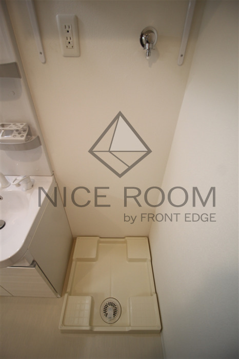 その他設備　ファーストフィオーレ本町イースト　洗濯パン