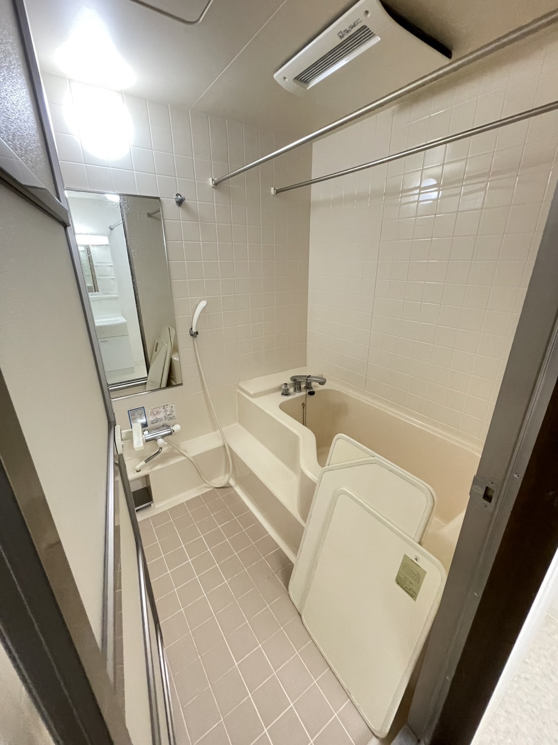 バス・シャワールーム　他号室のお写真です。参考にご覧下さい。