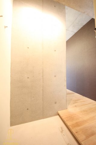 玄関　アドバンス心斎橋NEXTURE