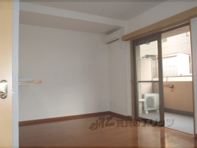 居室・リビング　居室