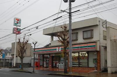コンビニ　セブンイレブン（コンビニ）まで1000m