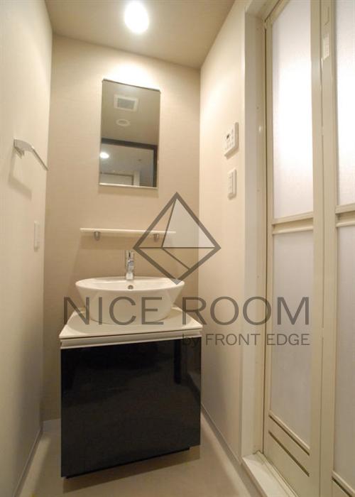 洗面設備　エスライズ東心斎橋 　独立洗面台