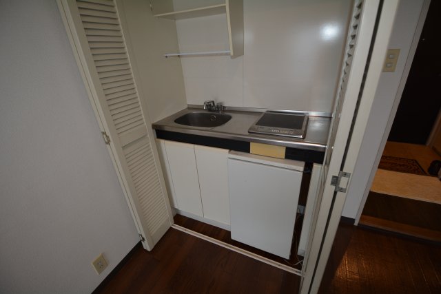 キッチン　壁付けキッチンでスペースを有効活用できます！