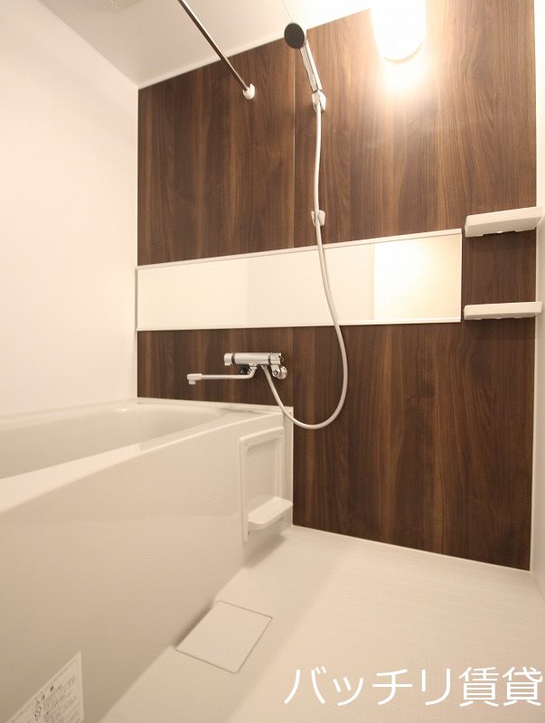 バス・シャワールーム　同型イメージの為、現状を優先致します。