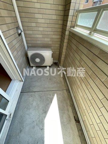 バルコニー　外からの目が気にならないバルコニーで洗濯物が干せます