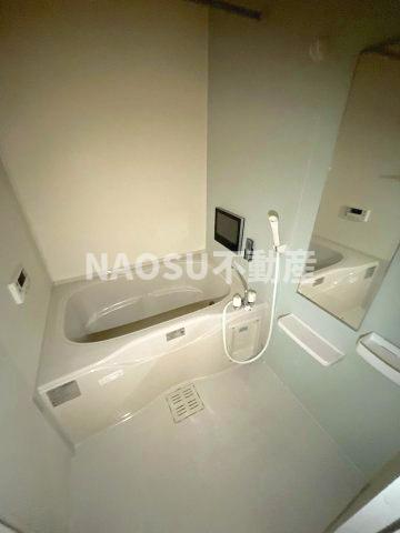 バス・シャワールーム　ゆったり過ごせるお風呂です