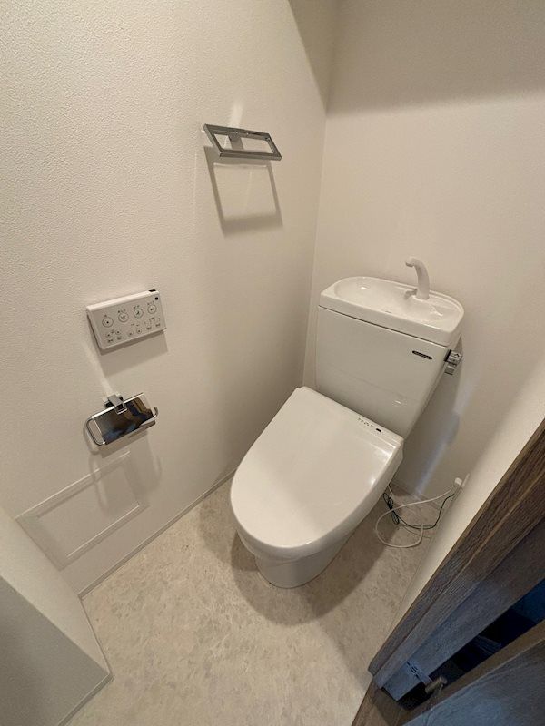 トイレ　別のお部屋の写真です