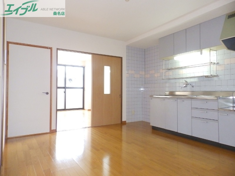 居室・リビング　別部屋参考写真です