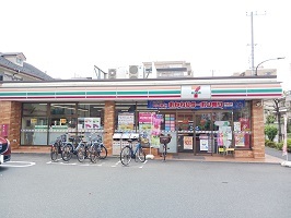 コンビニ　セブンイレブン（コンビニ）まで365m