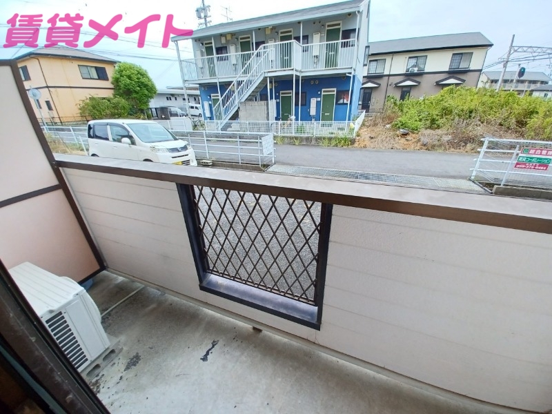 バルコニー　同タイプ部屋写真です。