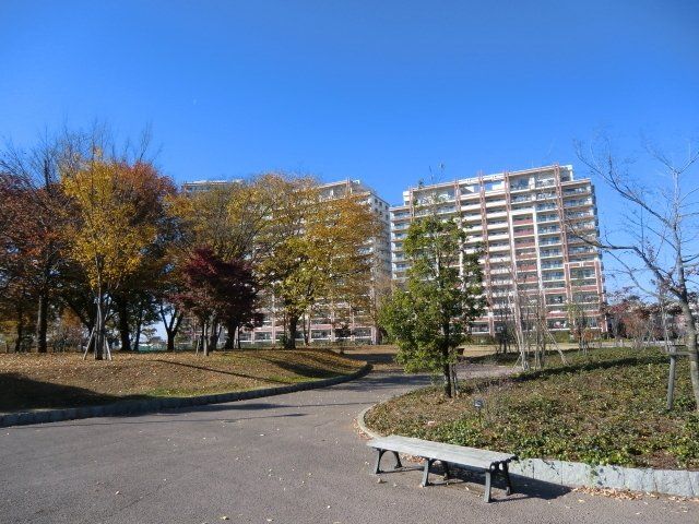 公園　西初石近隣公園（公園）まで750m