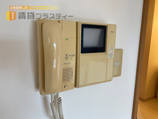 セキュリティ　怪しい訪問者はシャットアウト