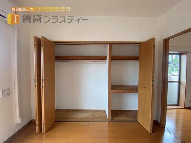 収納　壁一面が収納ですよ