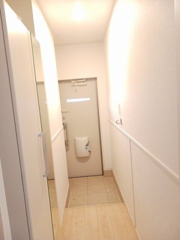 玄関　明るい玄関です