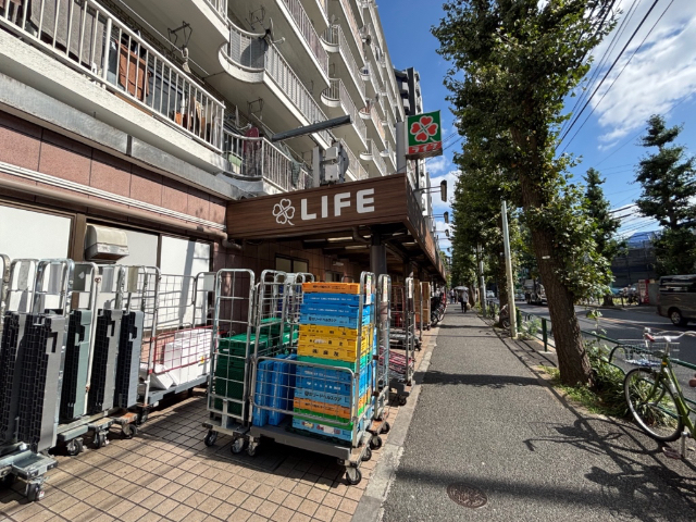 スーパー　ライフ南台店（スーパー）まで393m