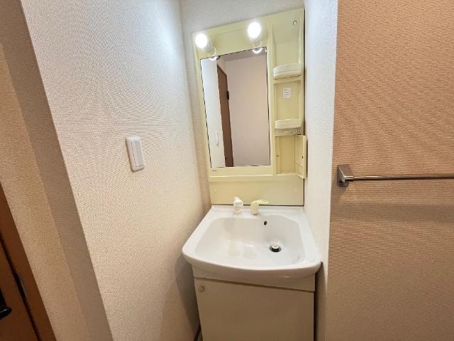 洗面設備　洗髪洗面化粧台