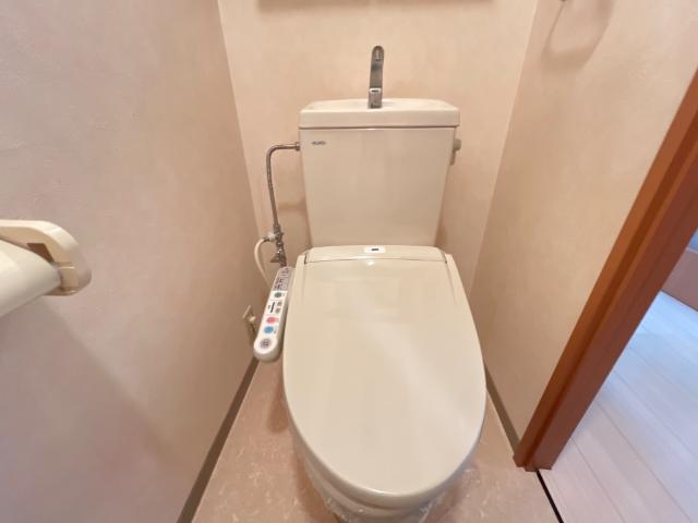 トイレ　シャワー付トイレ