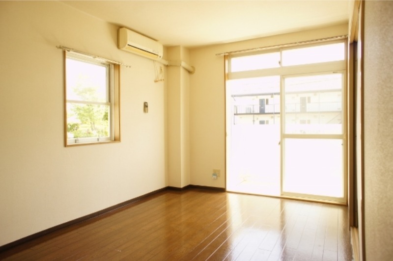 居室・リビング　図面と現状に相違がある場合には現状を優先