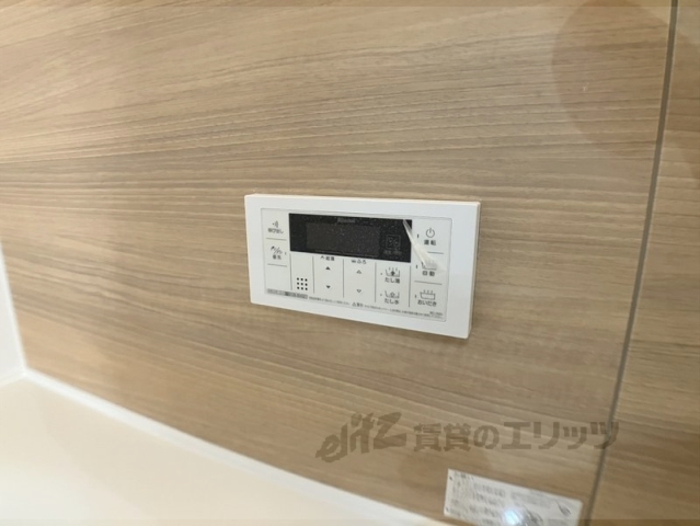 その他設備　給湯器リモコン