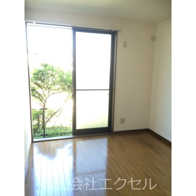 居室・リビング　明るいお部屋です。