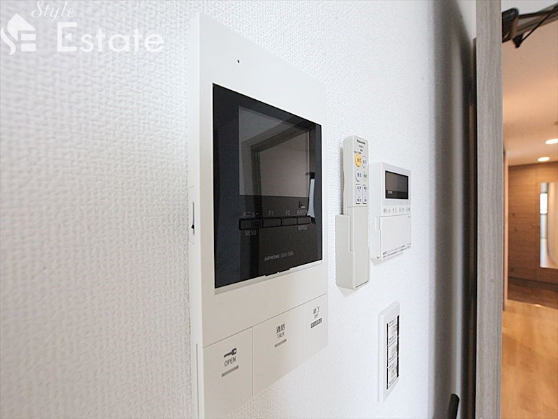 セキュリティ　モニター付きインターホン