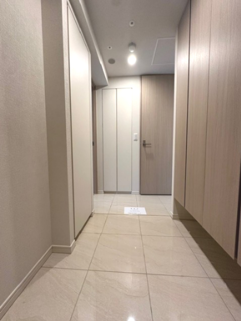 玄関　※参考写真