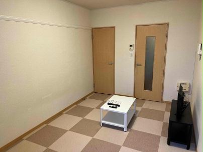 居室・リビング　備品や設備仕様は号室等により異なるため現地をご確認ください。