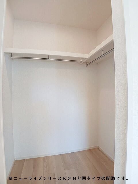 収納　ウォークインクローゼットなので収納豊富です☆