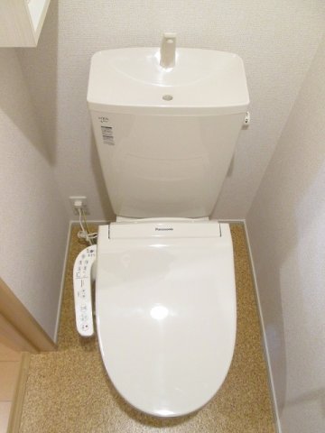 トイレ　落ち着いたトイレです