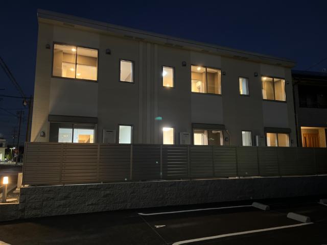 建物外観　外観写真（夜）